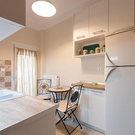 Apricot By Halu! Cozy Apt Next To Agia Sophia Metro Station Thessaloniki Exterior photo
