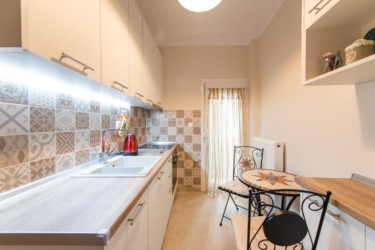 Apricot By Halu! Cozy Apt Next To Agia Sophia Metro Station Thessaloniki Exterior photo